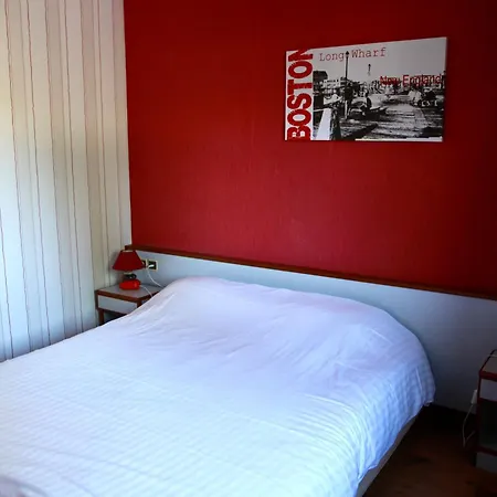 Cit'Hotel Du Circuit Magny-Cours Exterior photo